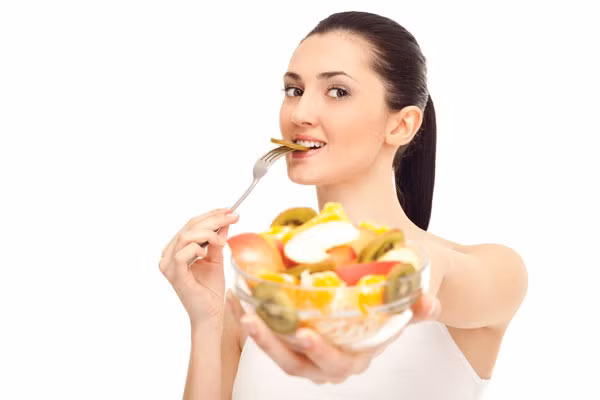 Thói quen ăn trái cây cực kỳ sai lầm nên bỏ ngay từ bây giờ - Ảnh 2.