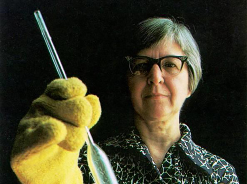 Chất Kelvar do Kwolek phát minh rất bền và chắc Chất Kelvar do Kwolek phát minh rất bền và chắc