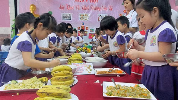 Không thể đùa với sức khỏe học sinh