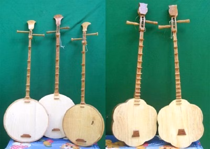 Những nhạc cụ bằng gỗ dừa do nhạc sĩ - nghệ nhân Ba Bá chế tác