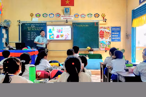 Một giờ lên lớp của giáo viên và học sinh ở An Giang. Ảnh minh họa.
