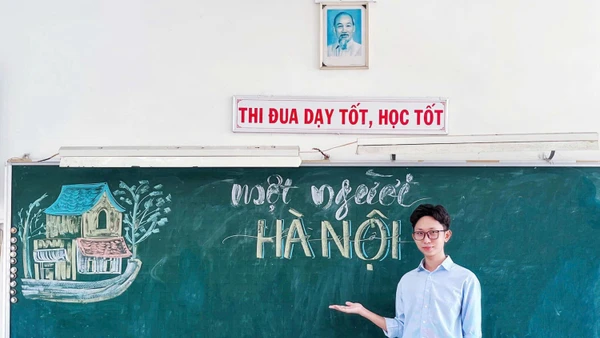 Thầy Trần Minh Tâm, giáo viên có nhiều năm công tác tại Trường THPT chuyên Thoại Ngọc Hầu (Long Xuyên, An Giang).