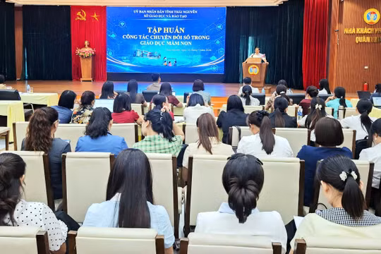 Sở GD&ĐT Thái Nguyên triển khai tập huấn công tác chuyển đổi số trong giáo dục mầm non.
