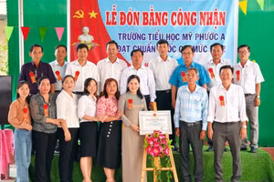 Trường Tiểu học Mỹ Phước A đón Bằng công nhận đạt chuẩn Quốc gia mức độ 2.