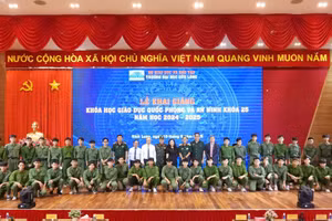 Quang cảnh buổi lễ khai giảng.