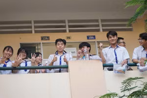 Học sinh TP Cần Thơ tham gia Kỳ thi tốt nghiệp THPT năm 2025. Ảnh: Q. Ngữ.