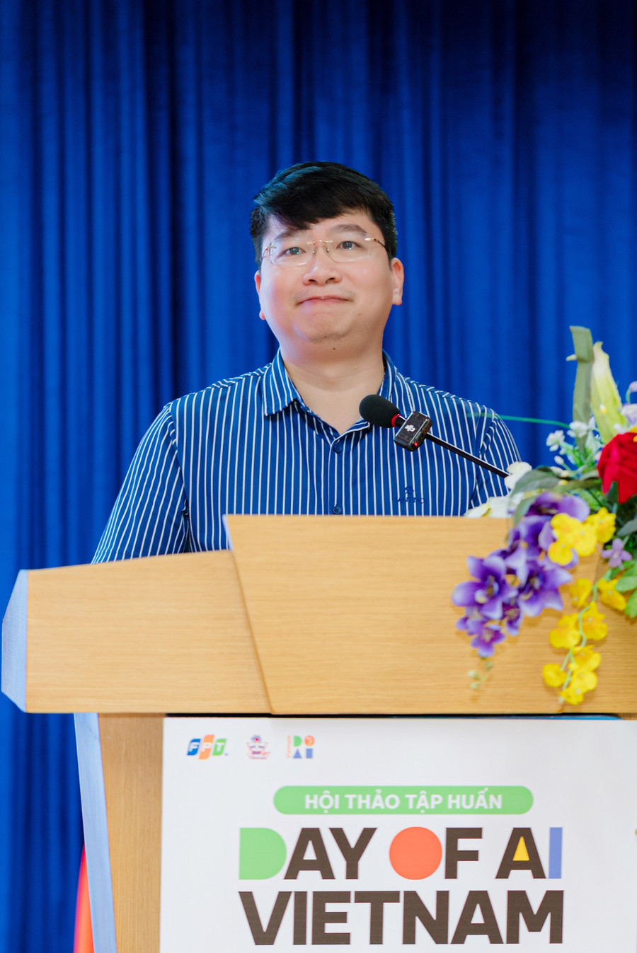 Ông Đặng Hoàng Anh, chuyên viên Phòng GDTX-CN và Đại học, Sở GD&ĐT Hải Phòng phát biểu đề dẫn hội thảo. 28-9-fpt4.jpg