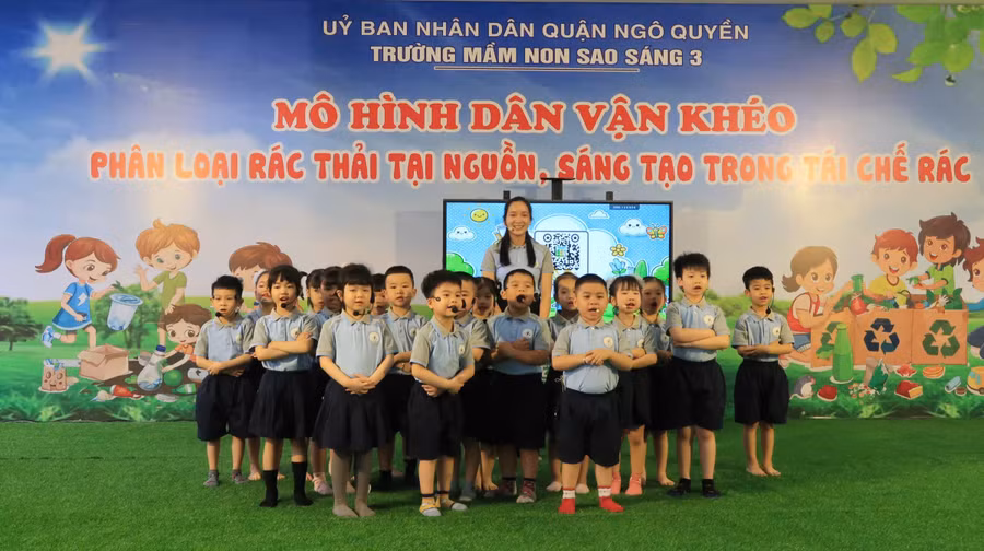 Giờ lên lớp của cô trò Trường Mầm non Sao Sáng 3.