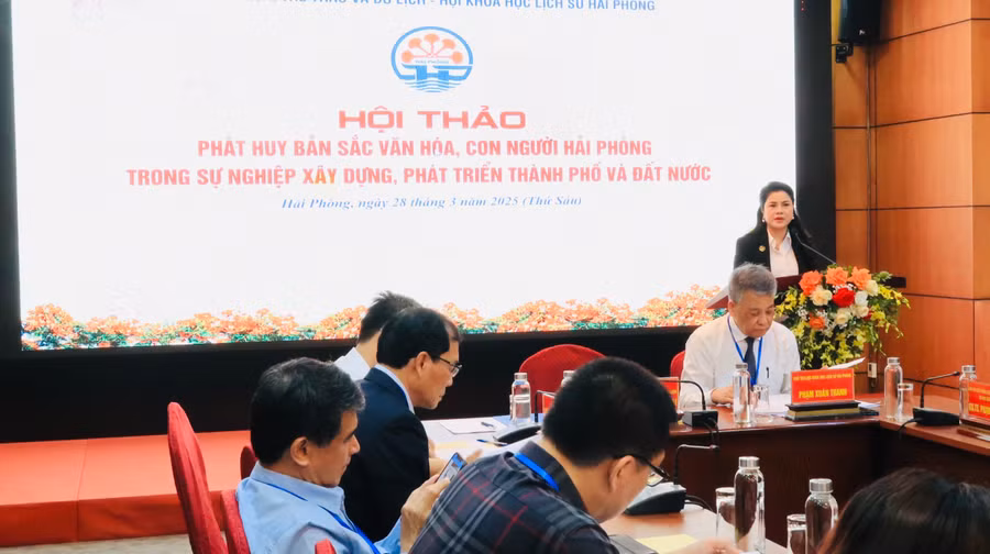 Hội thảo có sự tham gia của các nhà khoa học đến từ Trung ương và thành phố.