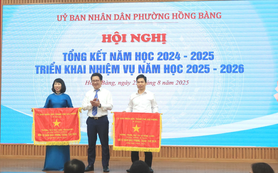 2 đơn vị được Tặng cờ thi đua của UBND TP Hải Phòng.