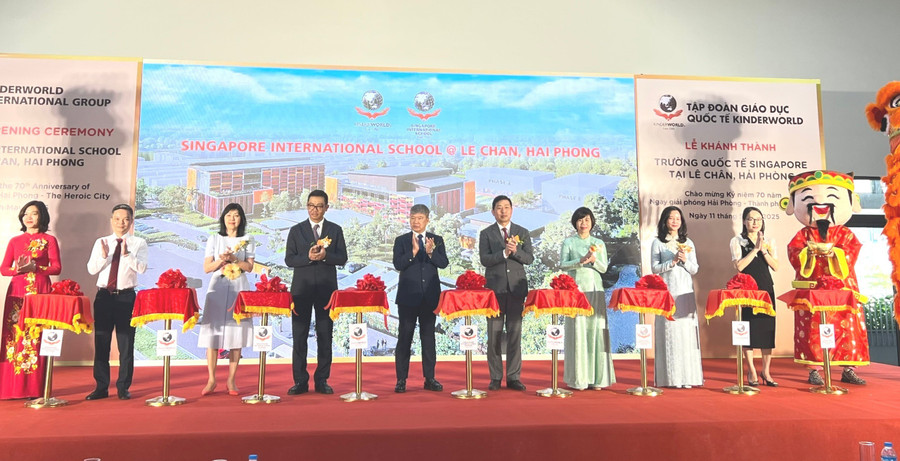 Lễ cắt băng khánh thành dự án Trường Quốc tế Singapore.