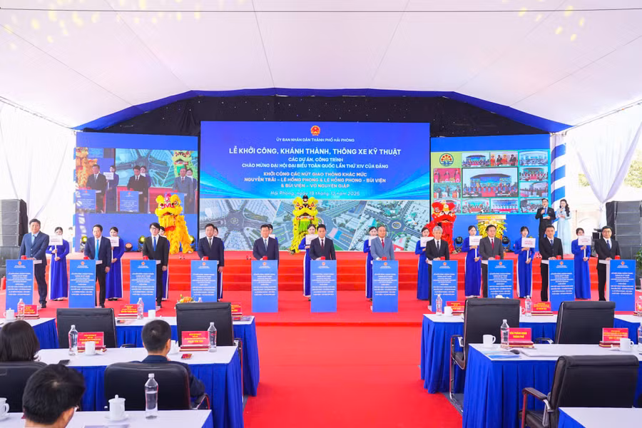 13 công trình, dự án với tổng mức đầu tư gần 20.000 tỷ đồng.