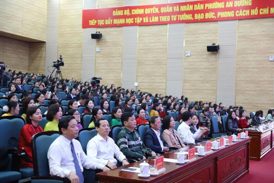 Điểm cầu trực tiếp tại Nhà văn hoá phường An Dương. 24-10-chuyen-de1.jpg
