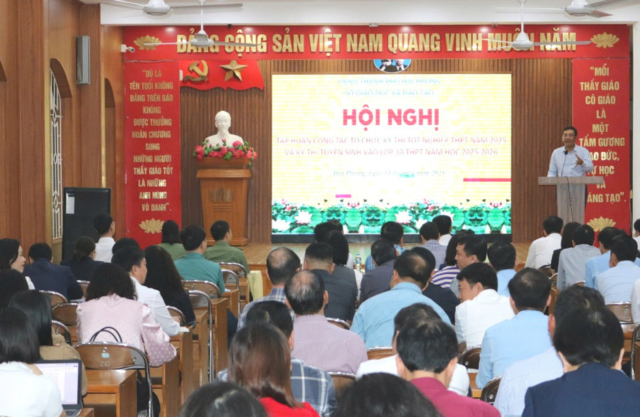 Hội nghị diễn ra tại Trường THPT Thái Phiên.