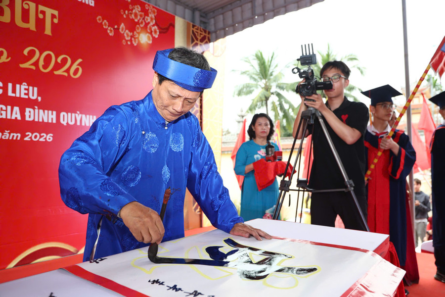 Lễ khai bút đầu Xuân tại phường An Dương, TP Hải Phòng.