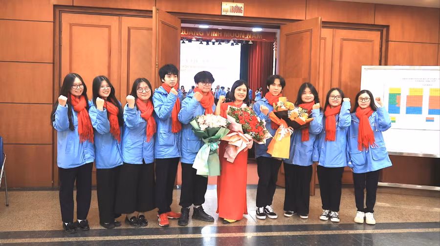 Đội tuyển HSG môn tiếng Nga thể hiện quyết tâm trước "giờ G".