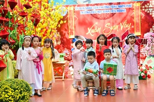 Trường Tiểu học Đinh Tiên Hoàng tổ chức Hội Xuân năm 2026 với chủ đề “Xuân sum vầy”