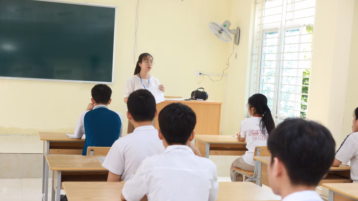 Thí sinh dự thi vào lớp 10 THPT năm 2026 tại Hà Nội. Ảnh: Đình Tuệ.