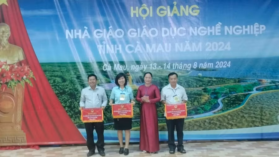 HOI GIANG 6.jpg
