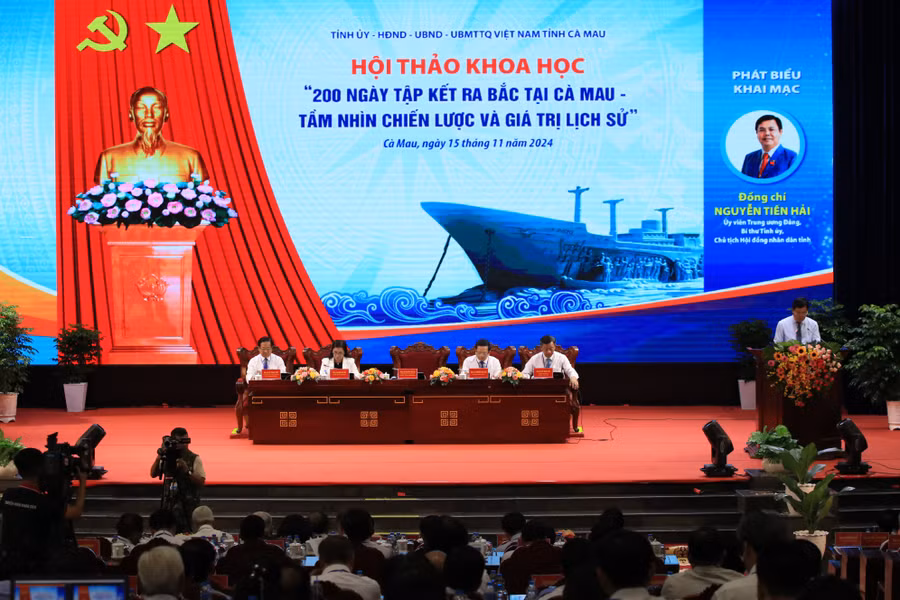 Hội thảo khoa học 200 ngày tập kết ra Bắc tại Cà Mau.