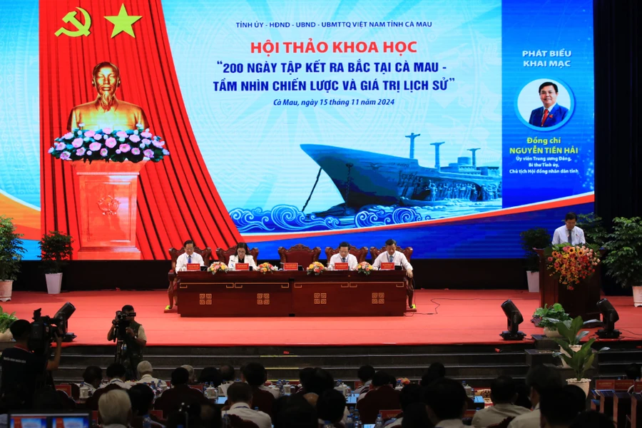 Hội thảo khoa học 200 ngày tập kết ra Bắc tại Cà Mau.