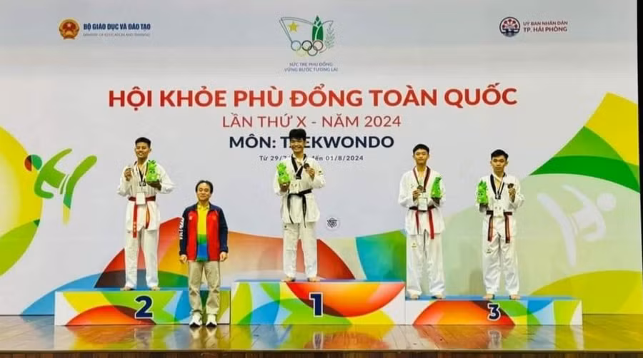 hoi khoe toan quoc 6.jpg