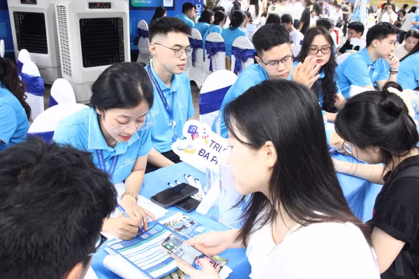 Xét tuyển bổ sung không đồng nghĩa với 'chất lượng thấp'