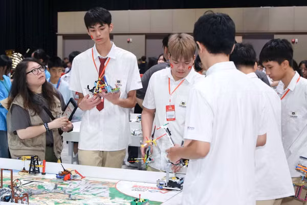 Góp ý triển khai học bổng các ngành khoa học cơ bản và công nghệ chiến lược