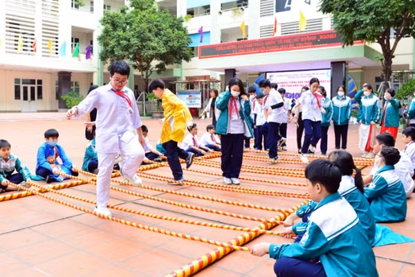 Học sinh Trường THCS Trọng Điểm (TP Hạ Long, Quảng Ninh). Ảnh: Khánh Hà.
