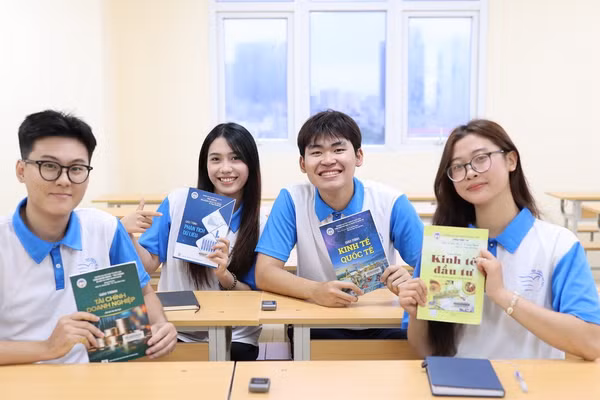 Sinh viên Học viện Phụ nữ Việt Nam