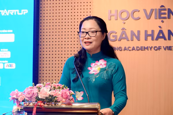 Thứ trưởng Bộ GDĐT Nguyễn Thị Quyên Thanh, phát biểu tại Hội nghị.