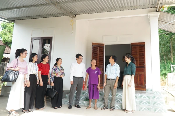 Ngôi nhà mới của bà Lê Thị San tại xóm Đức Sơn 4, xã Anh Sơn, Nghệ An. Ảnh: Hồ Lài