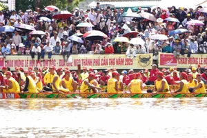 Sôi nổi Giải đua ghe Ngo TP Cần Thơ năm 2025.