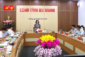 Quang cảnh buổi làm việc.