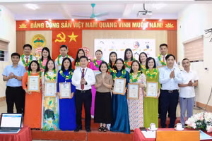 Mỗi thầy cô là những hạt nhân quan trọng trong hành trình đổi mới của Trường THPT Hồng Lĩnh.