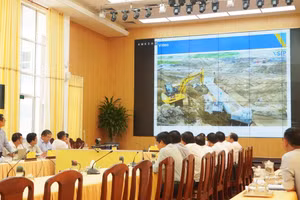 Quang cảnh buổi làm việc liên quan đến Dự án Khu công nghiệp VSIP Cần Thơ. (Ảnh: Yến Phương)