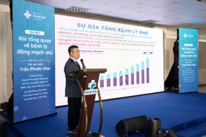 Ths.BS.CKII Trần Phước Hòa chia sẻ tại Hội nghị.