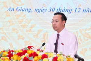 Ông Nguyễn Thanh Nhàn, Phó Bí thư Thường trực Tỉnh ủy, Chủ tịch HĐND tỉnh An Giang, phát biểu tại hội nghị.