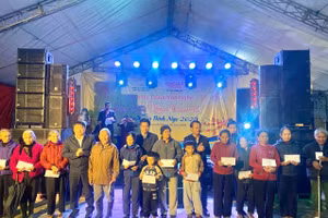 Báo GD&TĐ kết nối mang hơi ấm Tết tới người dân khó khăn