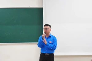 Đỗ Nam Khánh - Sinh viên K69 Khoa Công tác xã hội, Trường ĐH Khoa học Xã hội và Nhân văn (Đại học Quốc gia Hà Nội).