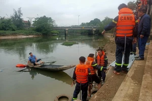 Khu vực tìm vớt thi thể nam thanh niên.