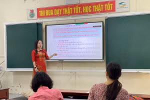 Hà Tĩnh đẩy mạnh công nghệ thông tin trong ôn thi tốt nghiệp THPT.