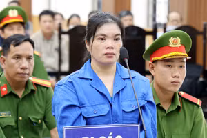 Bị cáo Nguyễn Thị Kiều Phương (Long Kiến, An Giang) tại toà. Ảnh: Tiến Tầm.