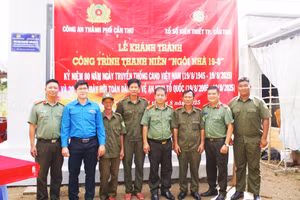 Lễ Khánh thành và bàn giao “Ngôi nhà 19/8” tại Cần Thơ. Ảnh: Công an Cần Thơ.
