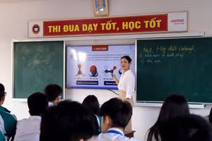 Một tiết dạy của cô Đinh Thị Hồng Vân - GV Trường THPT Phan Đình Phùng, Hà Tĩnh.