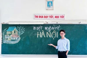 Thầy Trần Minh Tâm, giáo viên có nhiều năm công tác tại Trường THPT chuyên Thoại Ngọc Hầu (Long Xuyên, An Giang).