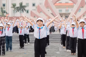 Học sinh Hà Tĩnh đồng diễn chào mừng Đại hội Đoàn tỉnh lần thứ XIX. 