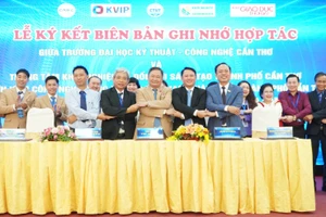 Lễ ký kết biên bản ghi nhớ hợp tác.