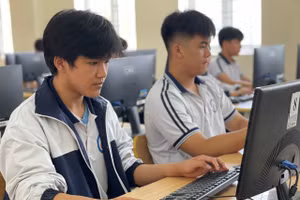 Trần Hữu Việt Hoàng (THPT chuyên Hà Tĩnh) -Thủ khoa Kỳ thi HSG tỉnh Tin học lớp 10, năm học 2025-2026.