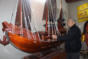 Ngôi đền thờ hàng chục Cá Ông ở cửa biển Hà Tĩnh